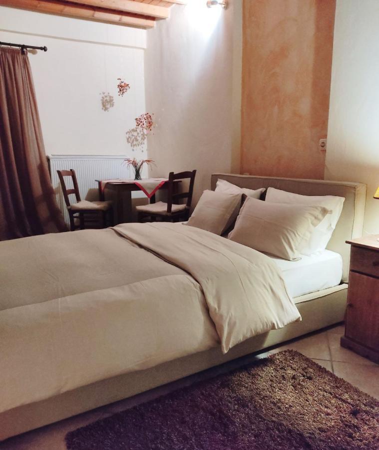 Klio Guesthouse Portaria  Bagian luar foto