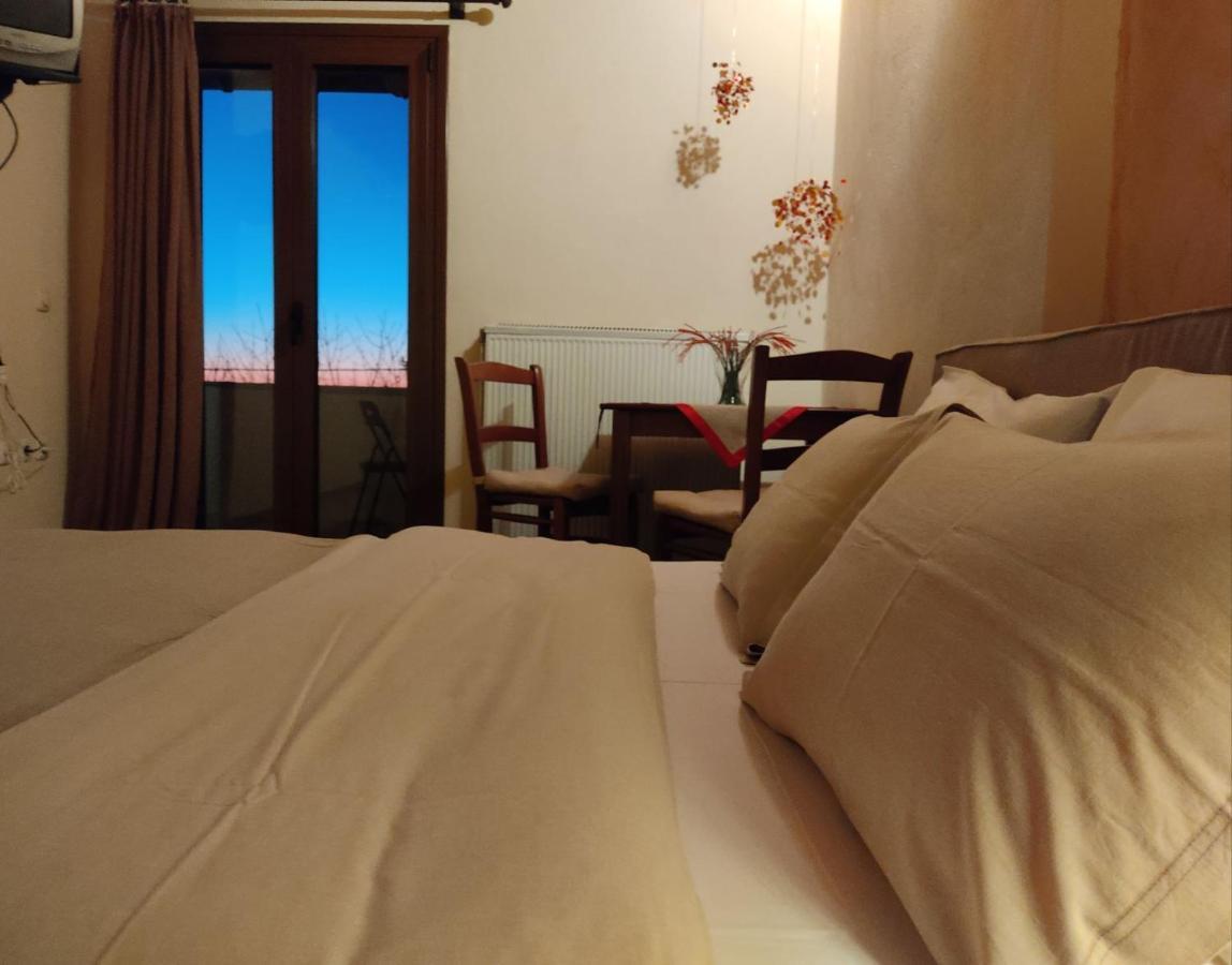 Klio Guesthouse Portaria  Bagian luar foto