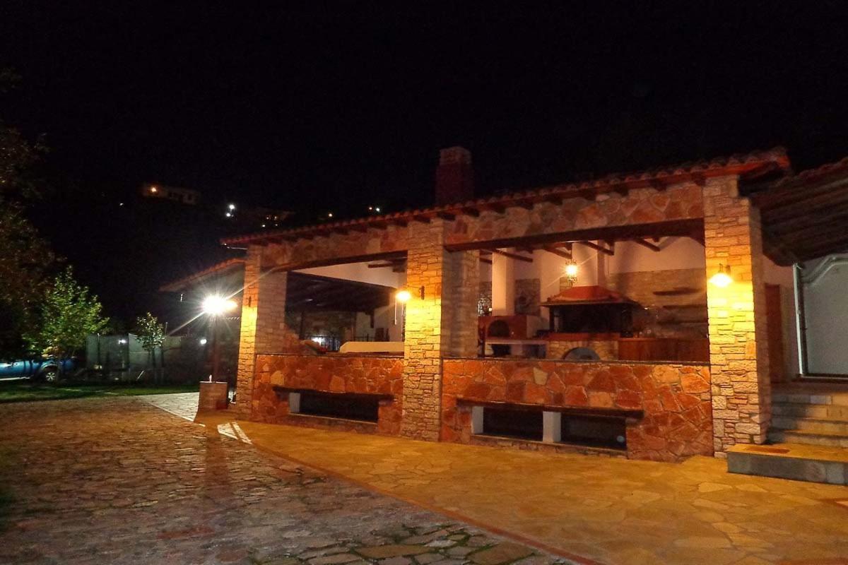 Klio Guesthouse Portaria  Bagian luar foto