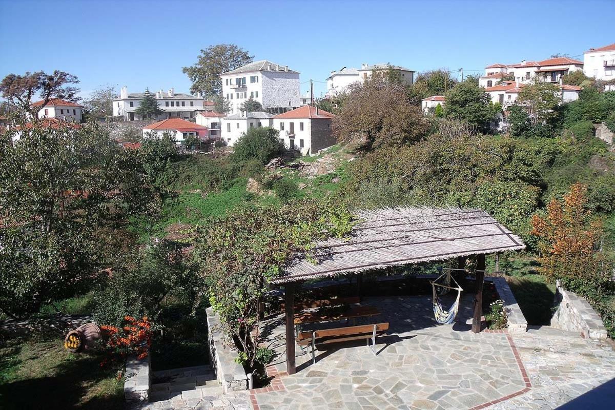 Klio Guesthouse Portaria  Bagian luar foto